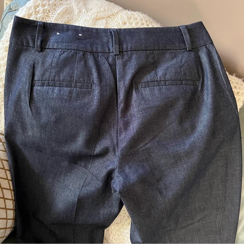 NWOT Gorgeous Pleated ANN TAYLOR Factory DARK CHAMBRAY CROPPED Ankle TROUSERS 4 - Picture 7 of 14